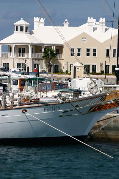 IMG_JE.BO86.jpg - Fritha, Tall Ship in Hamilton, Bermuda