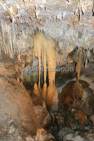 IMG_JE.CAV05.jpg - Stalagmites and stalagtites, Caves, Bermuda