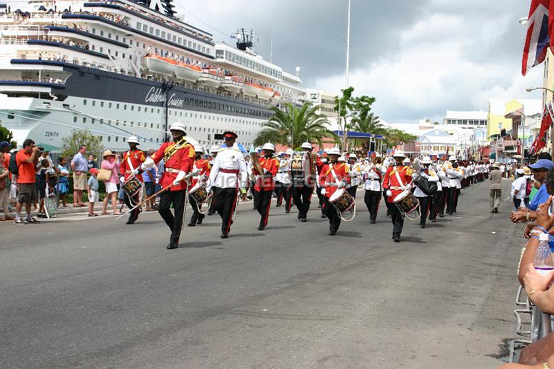 IMG_JE.VD08.JPG - Bermuda Regiment Band, Queens Birthday Parade, Front Street, Bermuda