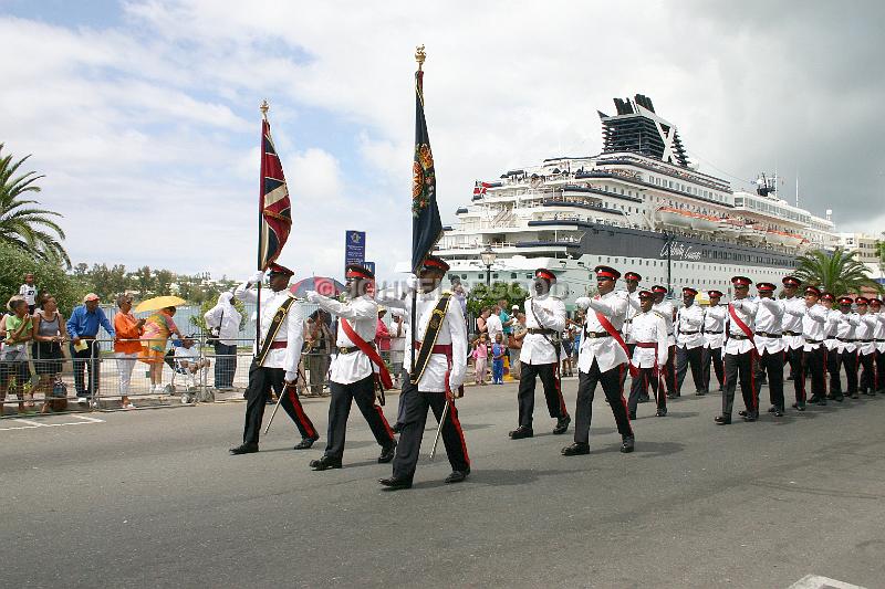 IMG_JE.VD23.JPG - Queens Birthday Parade, Front Street, Bermuda