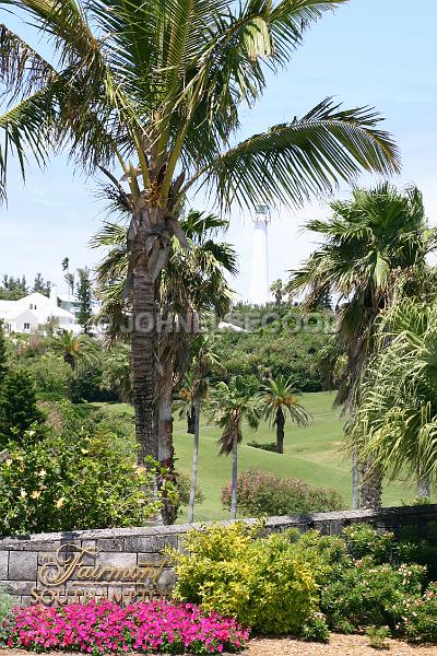 IMG_JE.FS.01.JPG - Fairmont Southampton with golf course and lighthouse, Bermuda