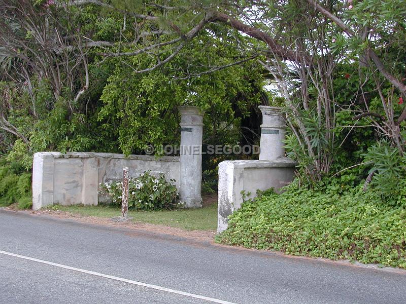 IMG_JE.GA25.JPG - Old Gateposts at Shrewsbury, Sandys, Bermuda
