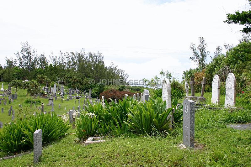 IMG_JE.GRAV13.JPG - Gravestones, Royal Naval Cemetery,  Ireland Island, Bermuda