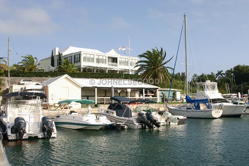 IMG_JE.HAM121.JPG - Royal Amateur Dinghy Club from boat dock, Pomander Road, Bermuda