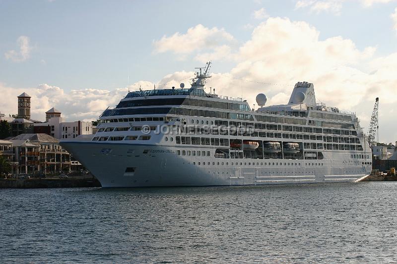 IMG_JE.HAM49.JPG - Azamara Journey, Cruise Ship, Hamilton, Bermuda
