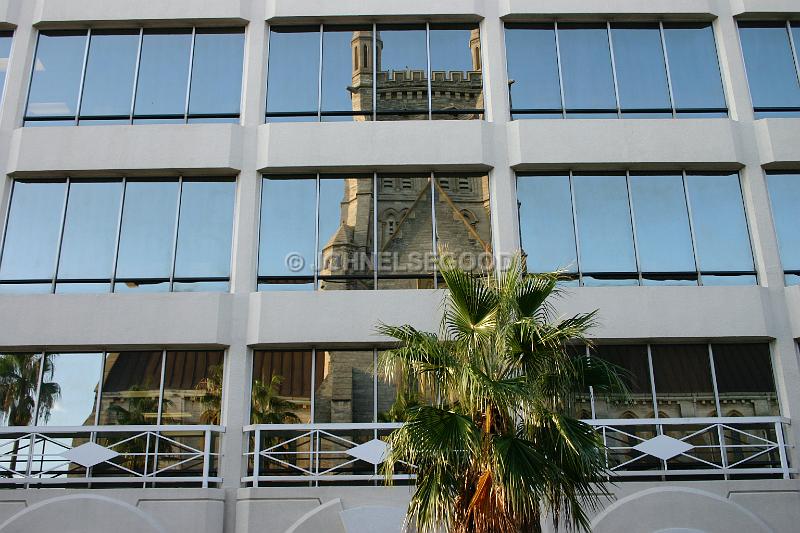 IMG_JE.HAM64.JPG - Cathedral reflected in office building, Hamilton, Bermuda
