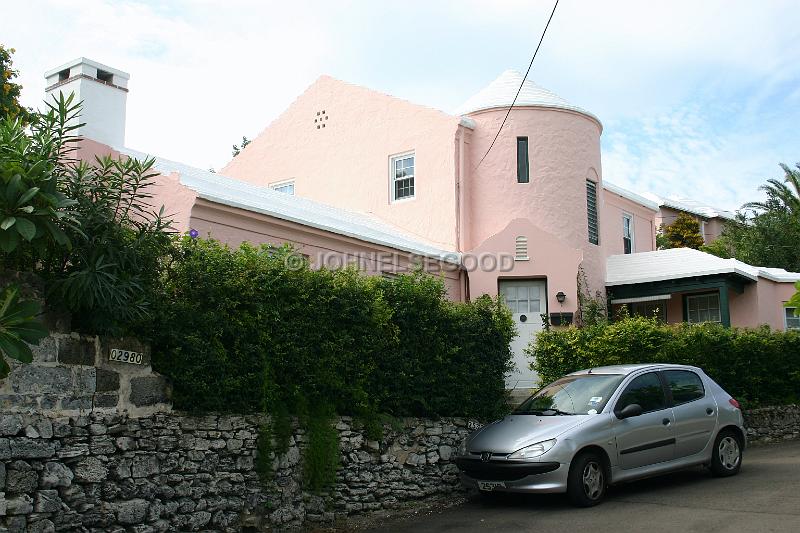 IMG_JE.HO59.JPG - House with Turret, Woodbourne Avenue, Hamilton, Bermuda