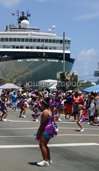 IMG_JE.BDADY104.JPG - Bermuda Day Parade, Dancers, Front Street, Bermuda