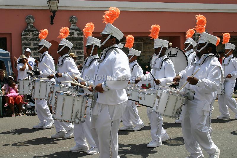 IMG_JE.BDADY146.JPG - Bermuda Day Parade, US College Band, Front Street, Bermuda