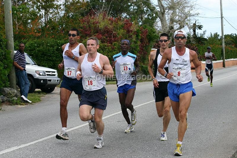 IMG_JE.BDADY23.JPG - Runners, May 24th, Bermuda