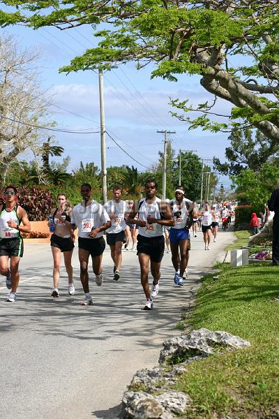 IMG_JE.BDADY28.JPG - Runners, Half Marathon, Bermuda Day, Bermuda