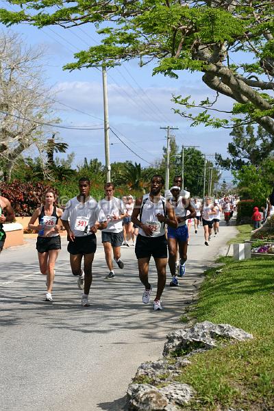 IMG_JE.BDADY29.JPG - Runners, Half Marathon, Bermuda Day, Bermuda