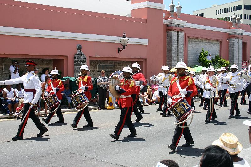 IMG_JE.BDADY37.JPG - Bermuda Day Parade, Bermuda Regiment, Front Street, Bermuda