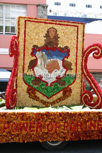 IMG_JE.BDADY68.JPG - Bermuda Day Parade, Floats, Front Street, Bermuda