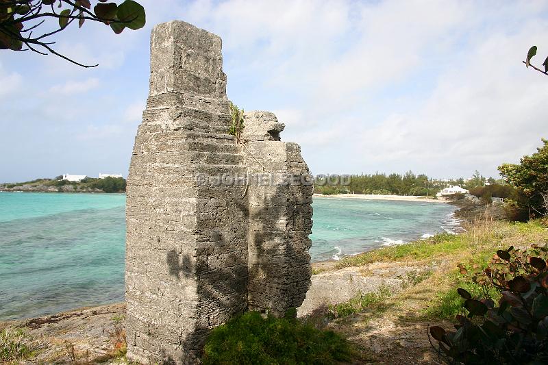 IMG_JE.RT01.JPG - Old Ruin on Railway Trail, Shelly Bay, Bermuda