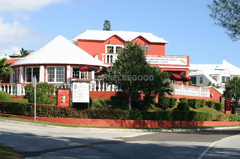 IMG_JE.RES01.JPG - Henry VIII Restaurant and Pub, South Shore, Bermuda