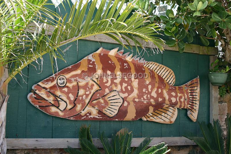 IMG_JE.SI02.JPG - Fish sign, White Horse, St. George's, Bermuda