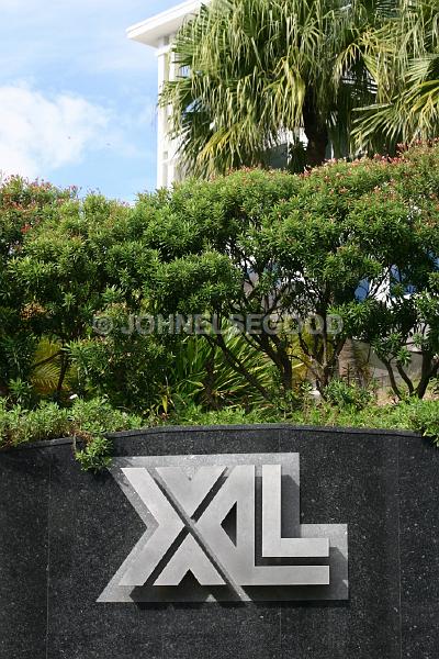 IMG_JE.SI19.JPG - XL Logo, at Head Office, Hamilton, Bermuda
