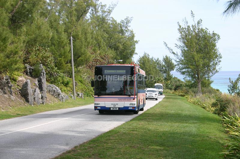 IMG_JE.BUS07.JPG - Bermuda Bus on South Shore Road, Bermuda